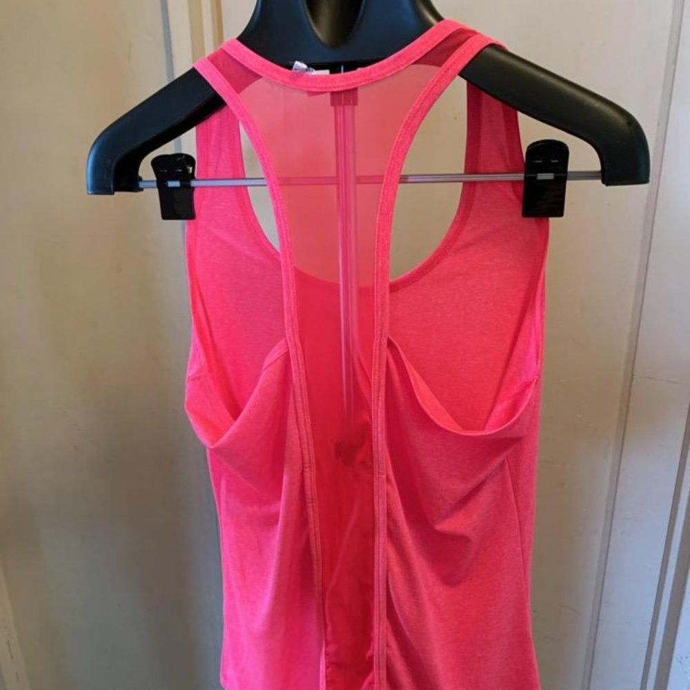 Marika razorback Workout Top